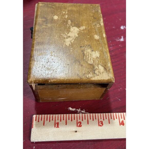 Antique Wood Box Clarks ONT Spool Cotton Advertising Piece Roping Cowboy - Picture 8 of 9